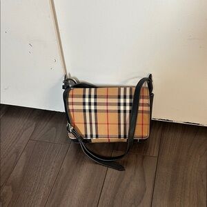 Classic Plaid Crossbody Shoulder Bag - Beige Plaid with Black Trim